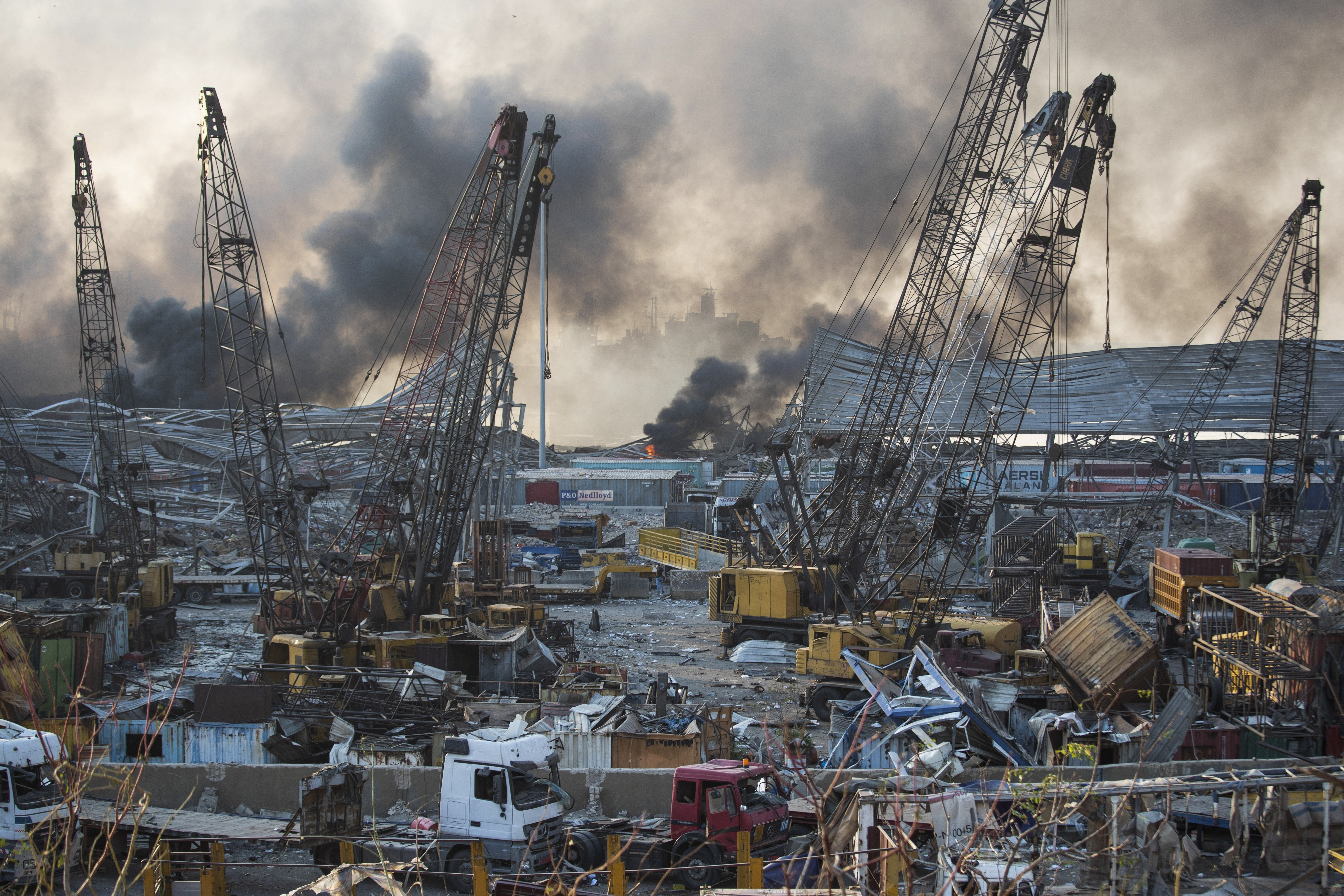 黎巴嫩首都港口区发生爆炸 至少73人死亡3700人受伤