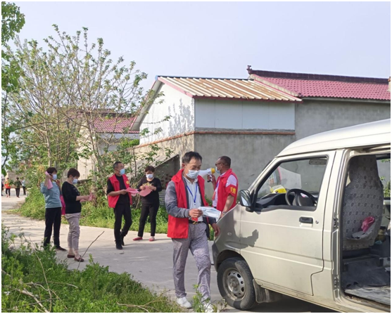 寿县众兴镇:"志愿红"化身疫情防控"小喇叭"