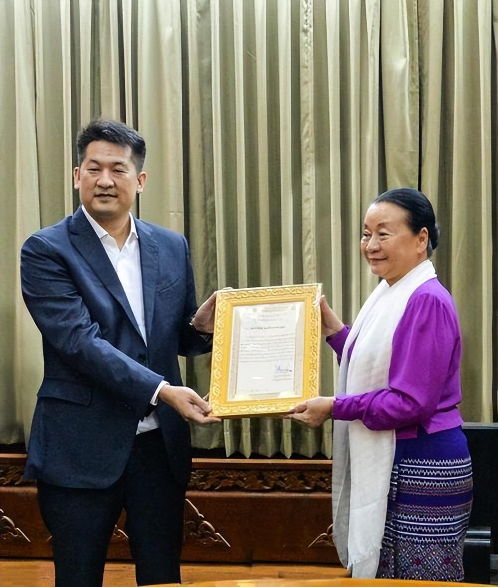 佘伦凯的公司表面上高薪聘请中国人到泰国工作,实际上是将人带去缅甸