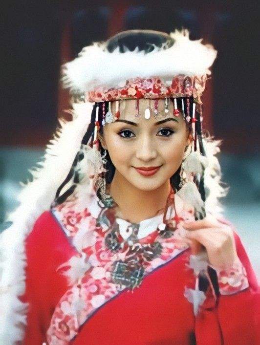 最惨香妃刘丹:28岁去世,父亲殉职哥哥绝症,"萧剑"为她扫墓22年