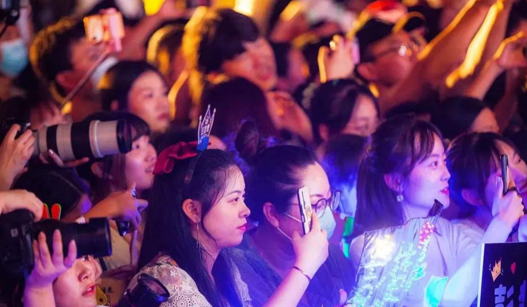 追星已经自动化到什么程度了?