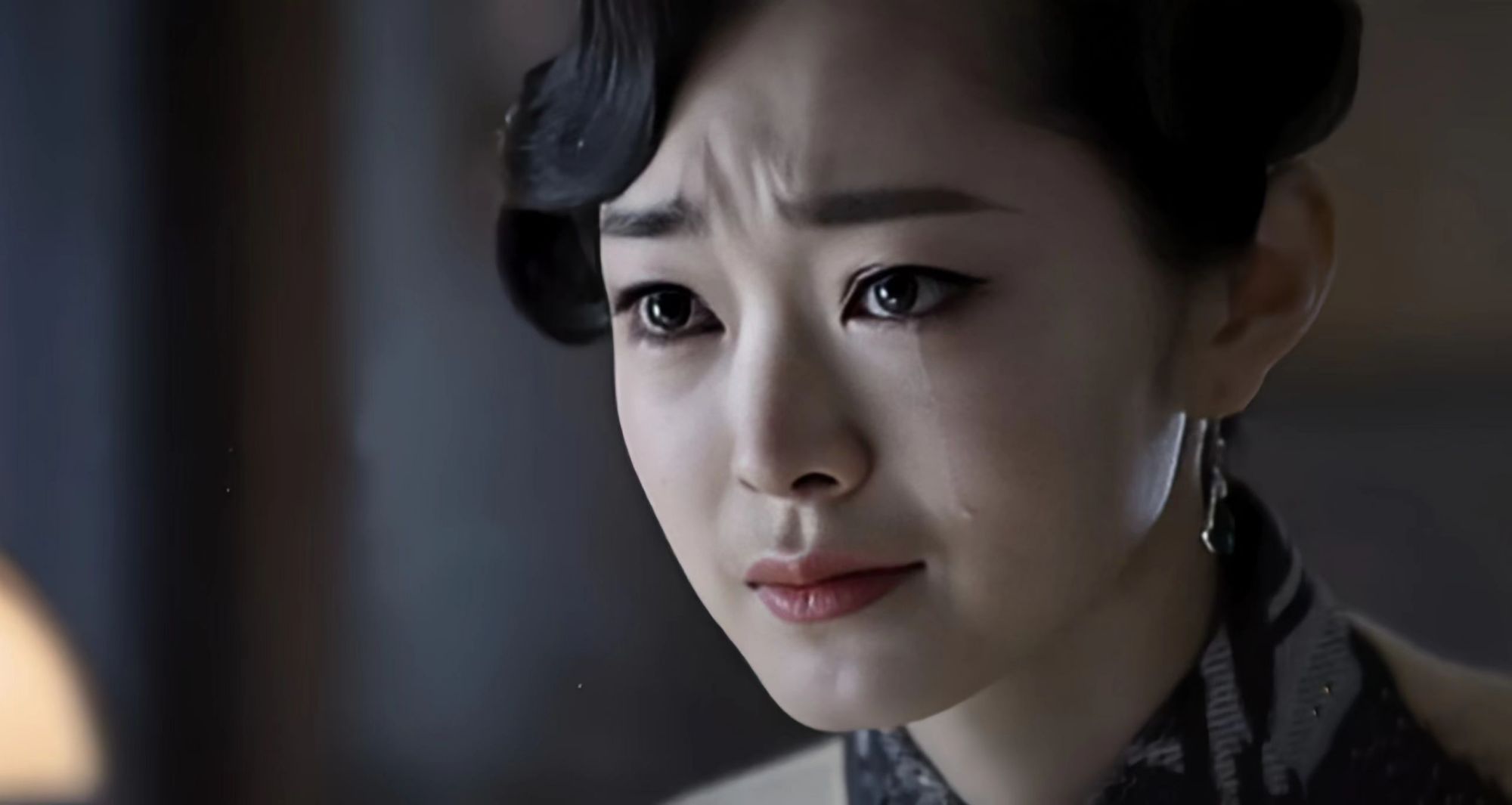 于曼丽的过去是明台心中难以逾越的大山