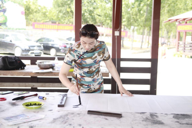 百企联盟推介会暨《跟着孔子去旅行》高峰论坛在山东曲阜圆满成功