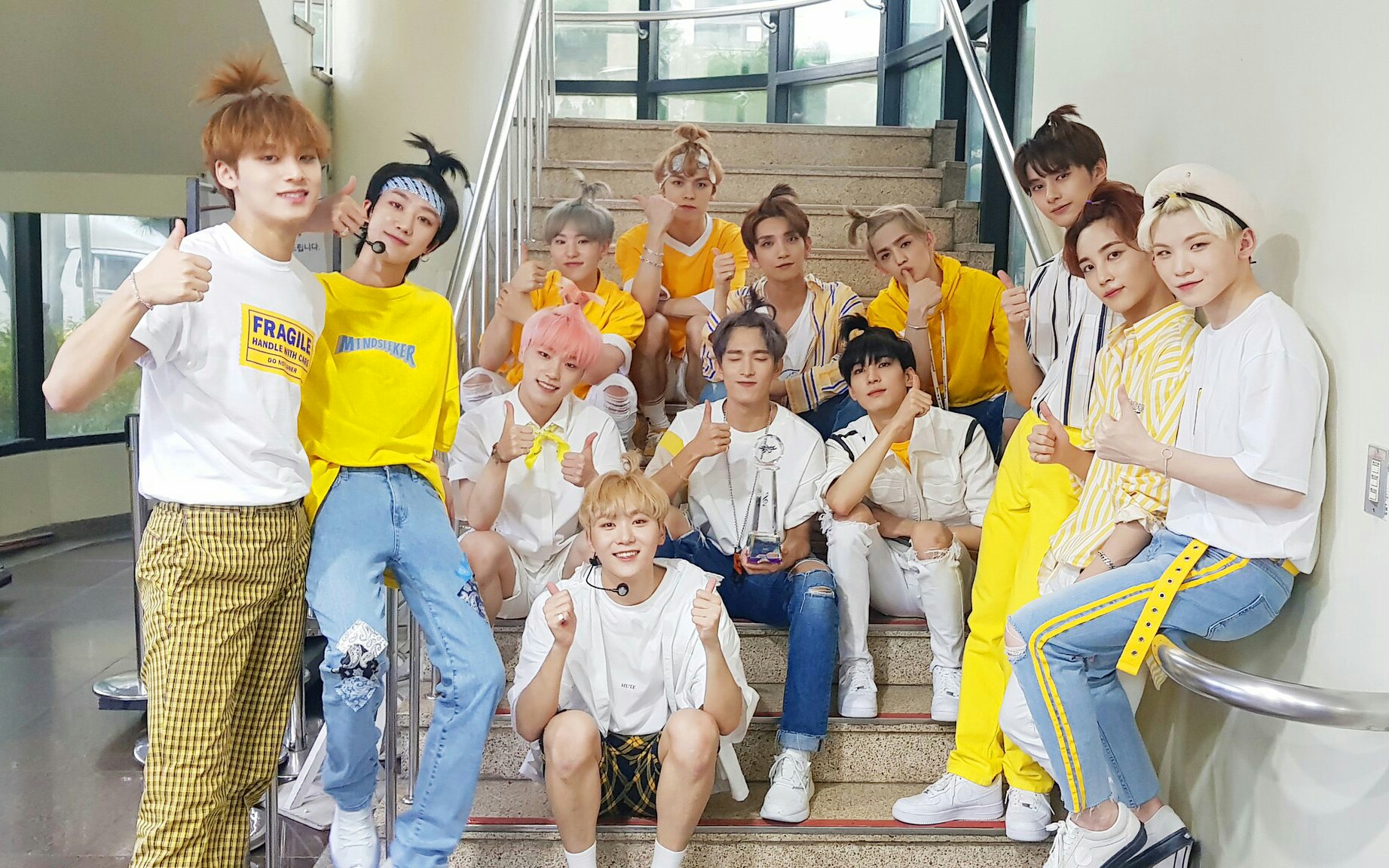 seventeen为什么叫次人?