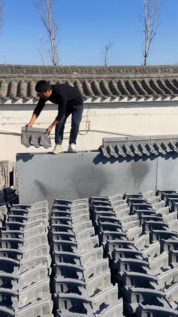 水泥围墙一体瓦安装