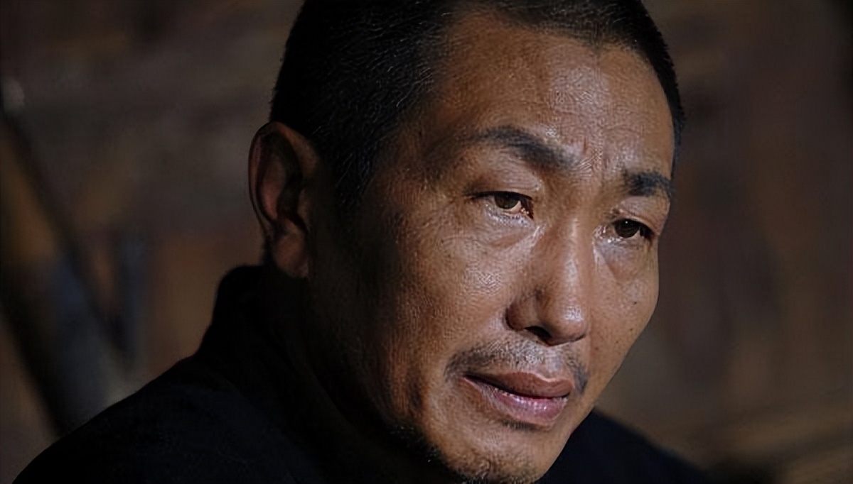 老戏骨杜源:4岁认识爱妻,结婚41年无绯闻,现女儿成他最大骄傲