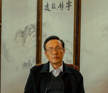 回顾"宜宾高启强"曹培均被捕,情绪失控供出保护伞,仍难改命运