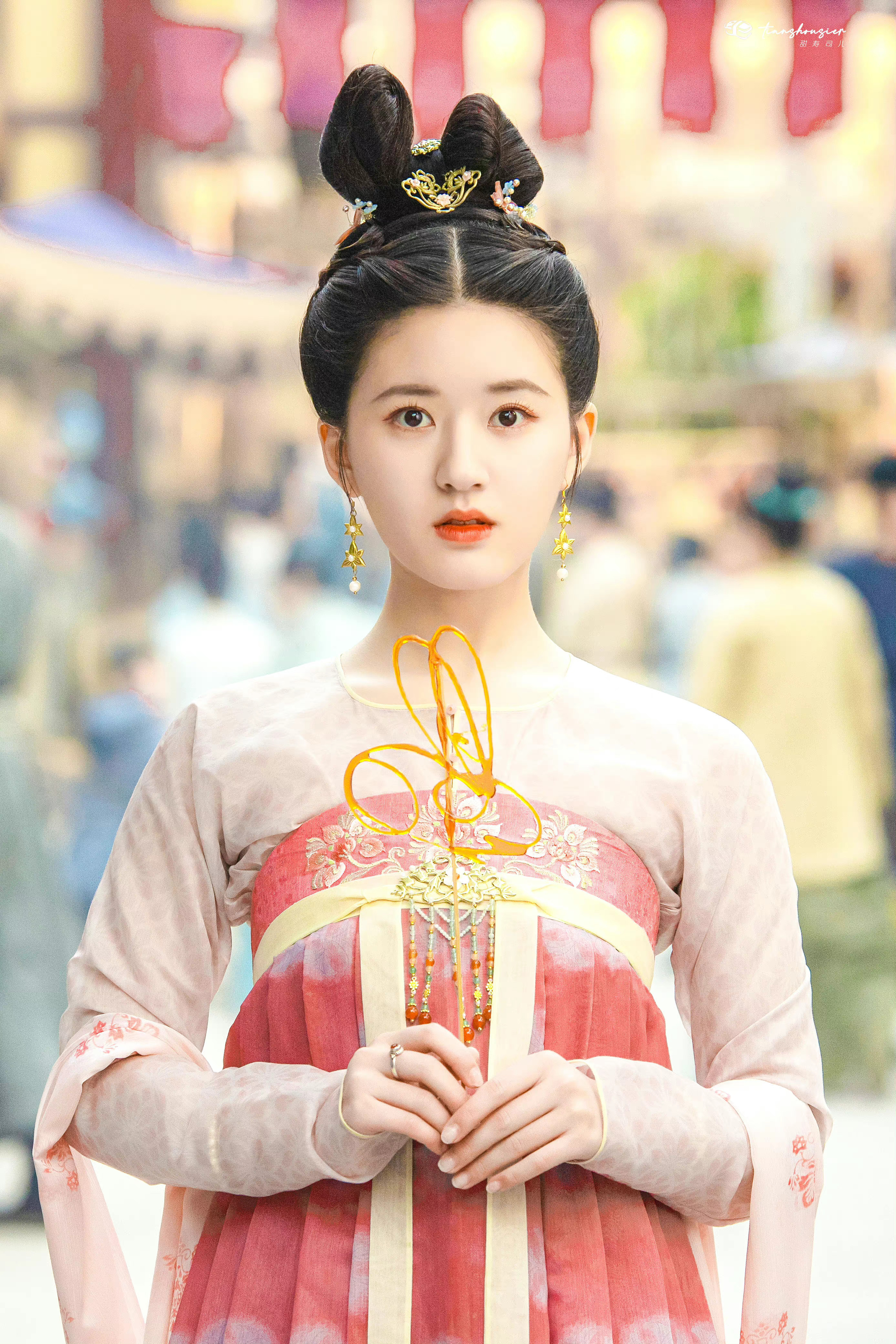 赵露思《神隐》最新路透,身穿浅紫色衣裙好仙气,让人梦回李乐嫣