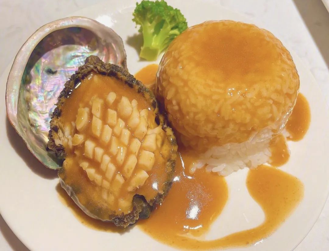 主食经典之鲍鱼捞饭,烹饪简单,营养滋补,吃一次还想吃!