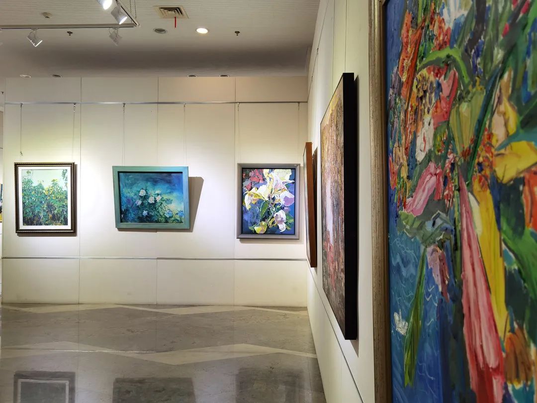 想感受"花花世界",崇明美术馆里就有