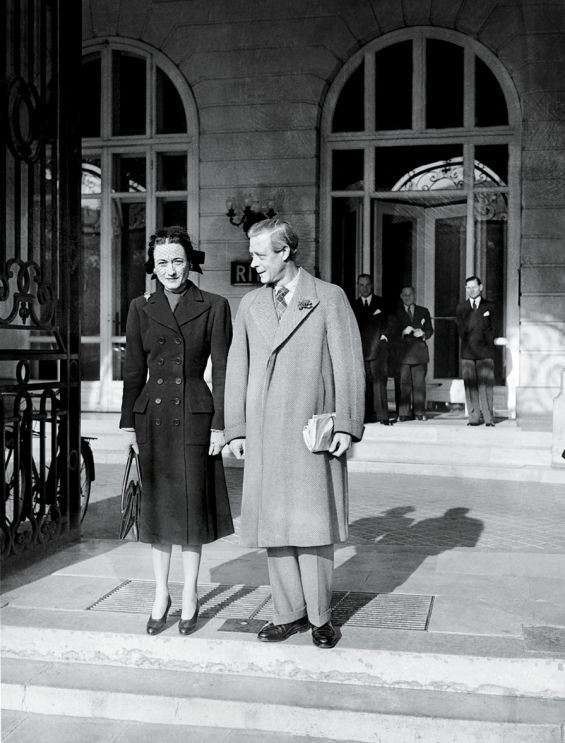 多迪本是亿万家产继承人,只因父亲想高攀王室,和戴安娜命丧巴黎