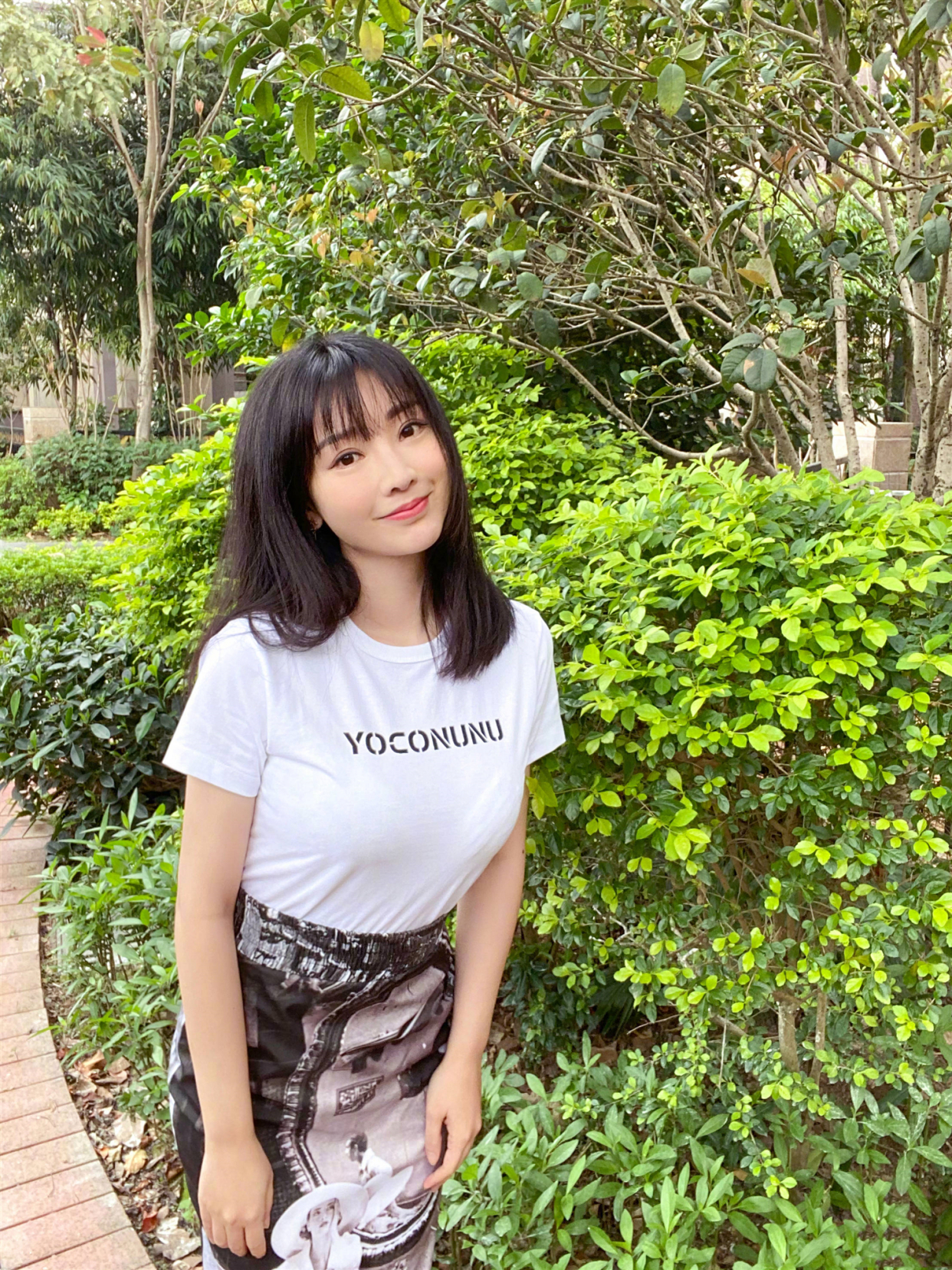 有种"惊艳"叫发福的柳岩,别人以瘦为美,她反而要胖回颜值巅峰