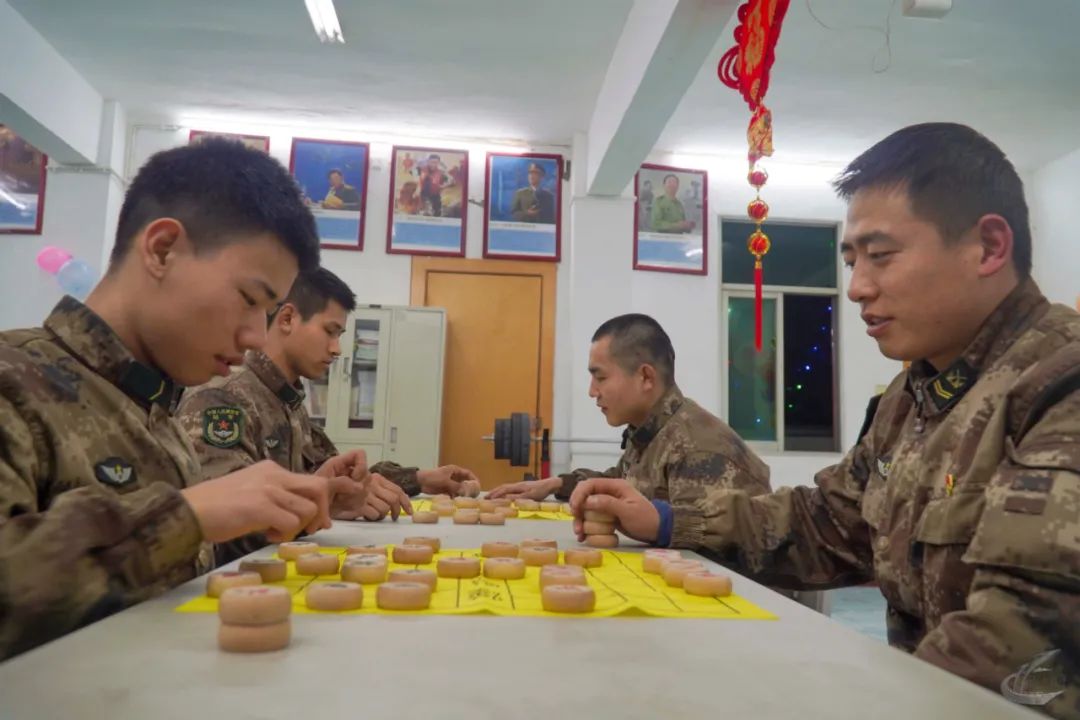 年夜飯拔河遊戲競技多姿多彩迎新春