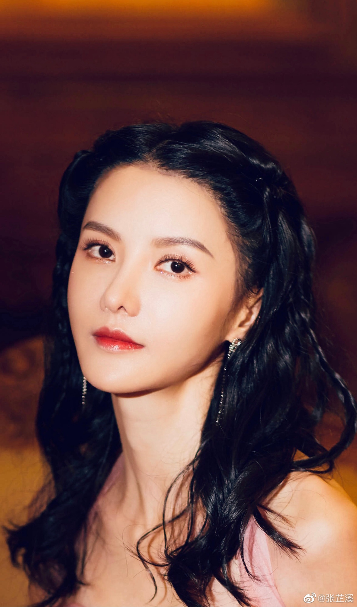 张芷溪与金瀚分手,指责男方金瀚劈腿?