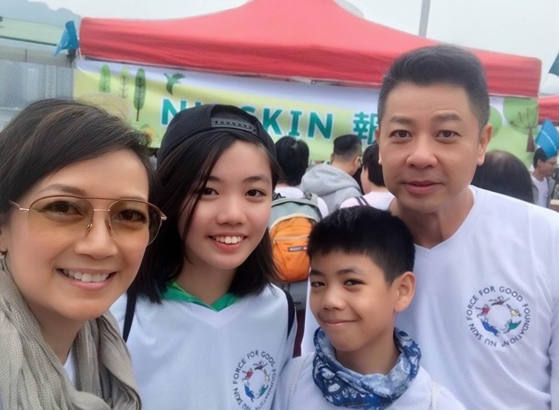 港姐冠军杨婉仪近照曝光!脸上细纹明显,丈夫破产后移居美国生活