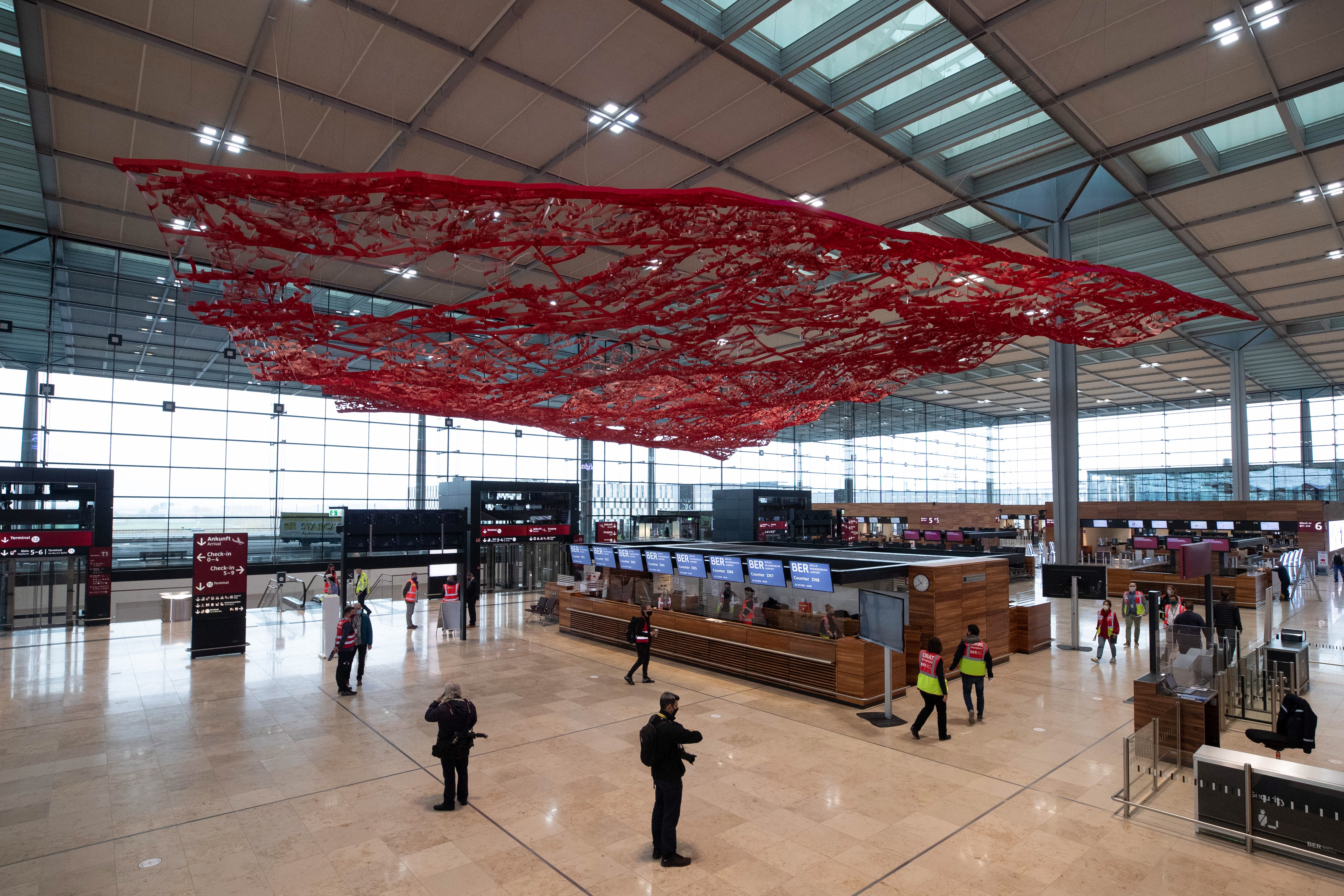 德国柏林将启用新机场(11)