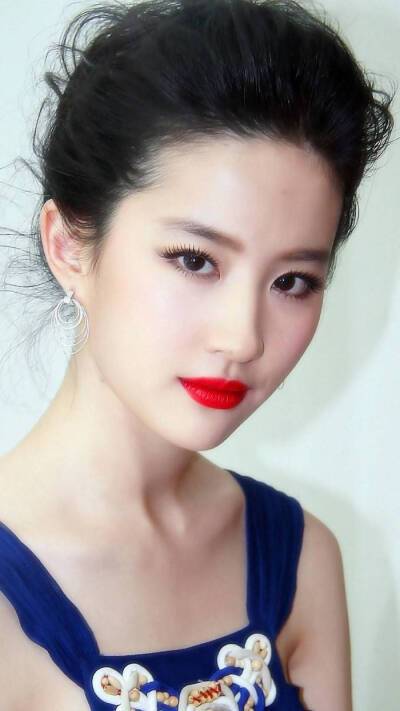 细数有口臭的明星:一位女神也没人想亲,第七位隔着屏幕都闻到味