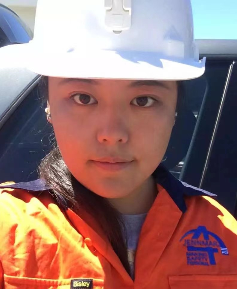 我90后女矿工,坐飞机上下班,年薪超100万,最怕在矿井下上夜班