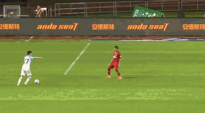 中超-宋文杰传射吉列尔梅双响 广州城4-1河北_中超第7轮广州城对阵河南嵩山龙门比赛回顾_王上源进球时刻