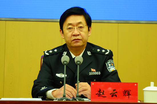 被"老虎"提携的公安厅副厅长,什么时候收了第一笔钱?