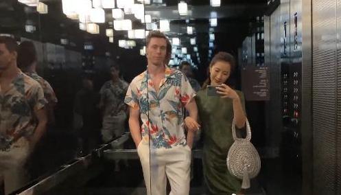 陈赫前妻许婧国外买房,宣布"有了新家",和男友t先生同居?