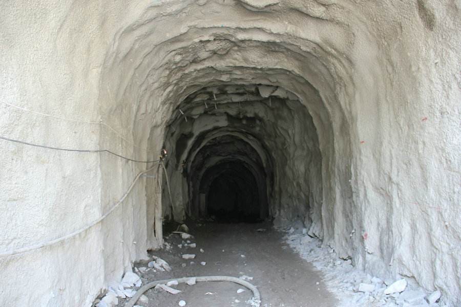 施工洞是每层都有吗