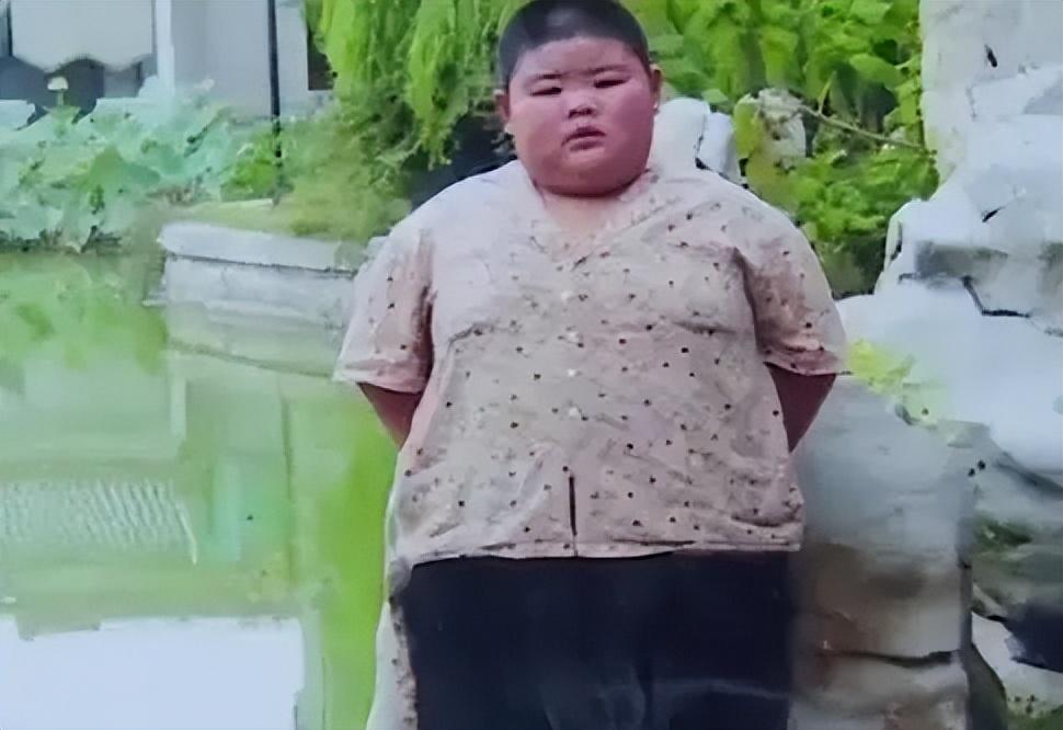 回顾中国首胖王浩楠,为爱暴瘦480斤,成名后和娇妻离婚
