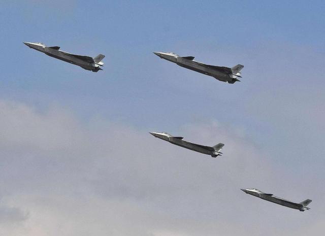 迄今为止仅有一次大象漫步,歼20到底产了多少架?