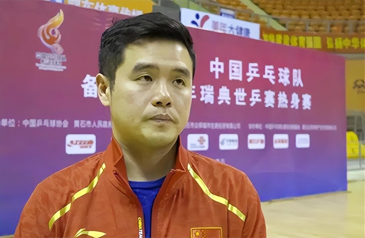 回顾国乒刘国正受伤后女友与他分手退役娶小9岁舞蹈出身的师妹