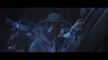 周星驰电影未解之谜?《功夫》的城寨三高手能打败弹琴二人组吗?