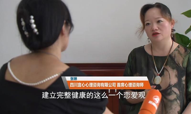 回顾00后女生怀孕5个月,自称被男友抛弃,男友反驳:是她不想结婚