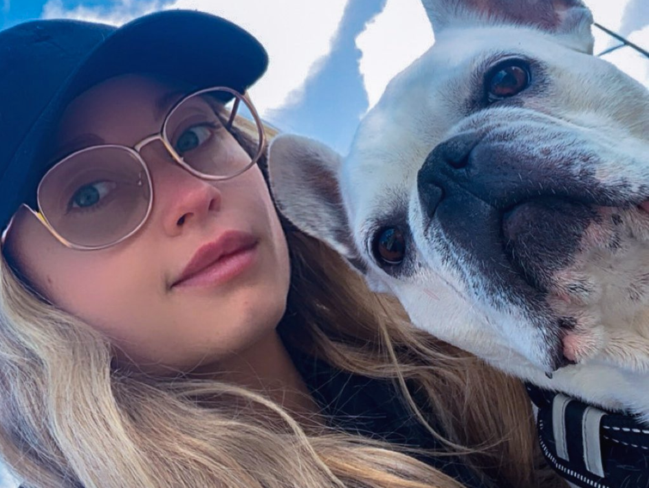 看看关于超人亨利·卡维尔交往一年多的女友娜塔莉·维斯库索的一切