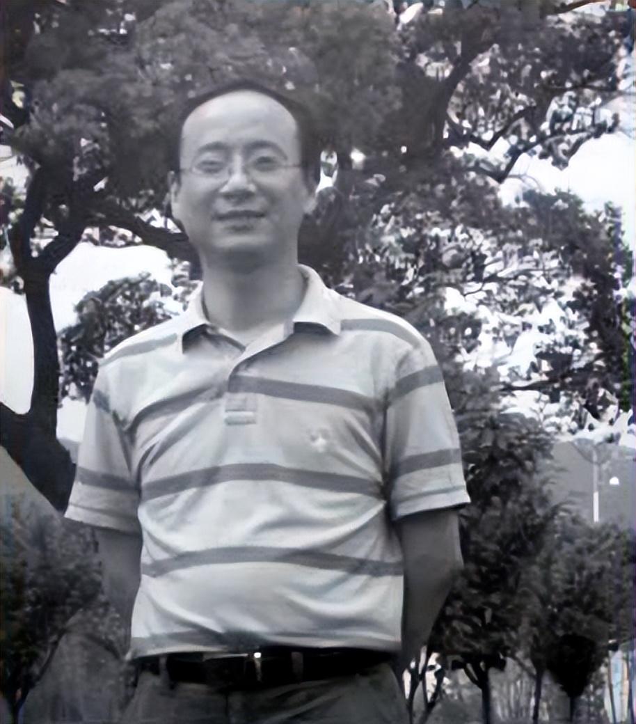 越剧名家吴凤花:因演戏被毁容,嫁画家丈夫现在怎样了?