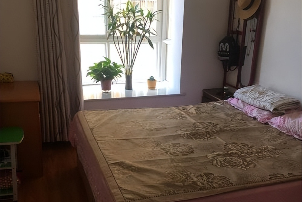 55岁漂亮大姐相亲57岁外貌协会大哥,整个过程奇葩事情频频发生