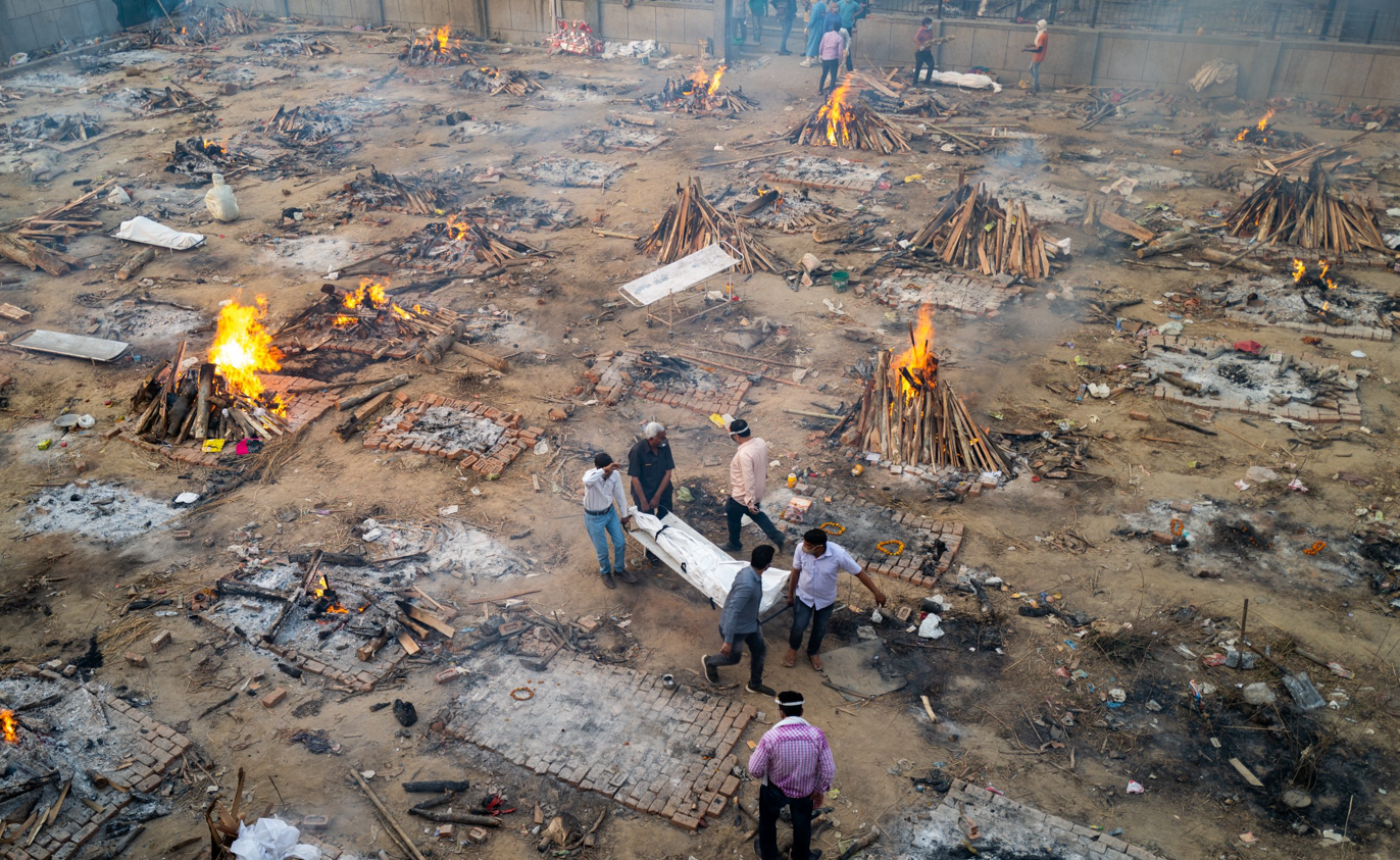 疫情期间尸横遍野,印政府却吹嘘经济大爆发,莫迪又想骗过全世界