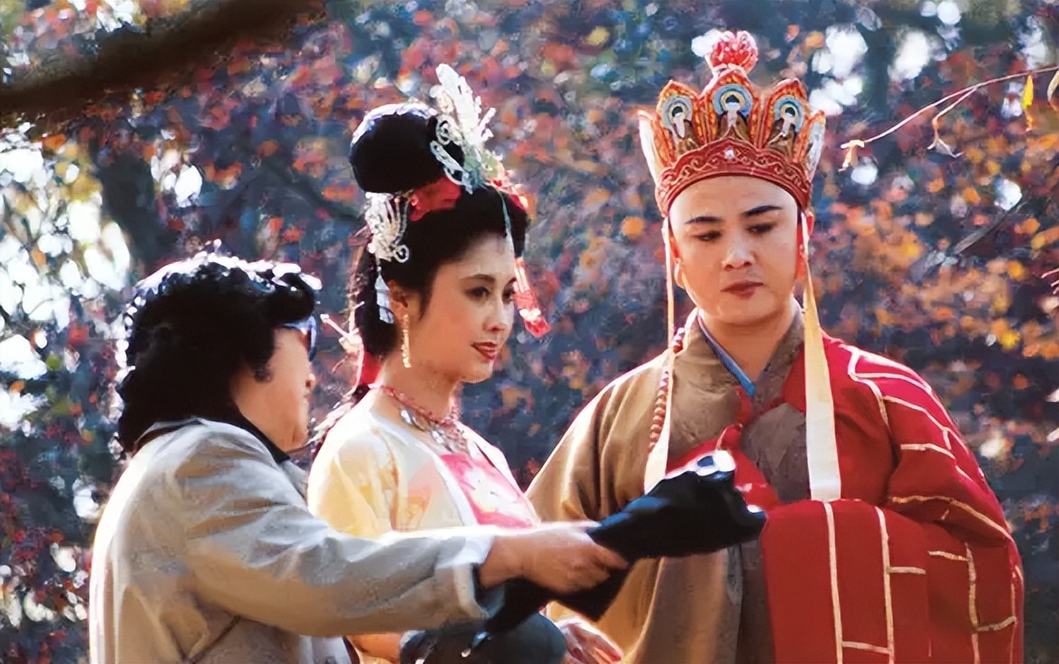 "女儿国国王"朱琳:20年后和"御帝哥哥"再叙旧情,70岁无儿女