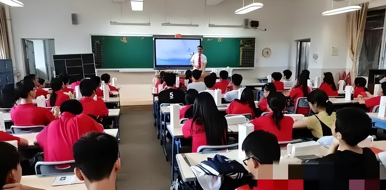 东莞东华中学男老师自杀:家长开直升机,学校要声誉老师压力很大