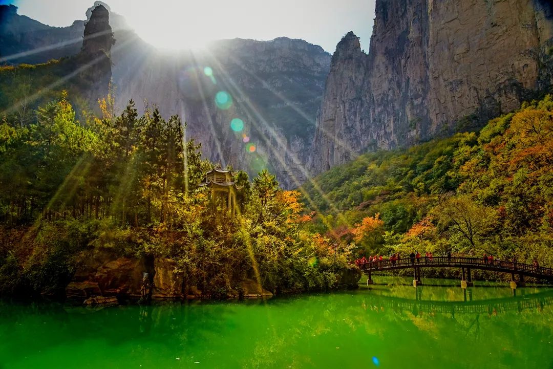 走!一起去通天峡,劫个"色"!