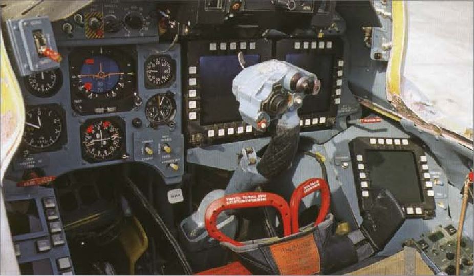 苏-27m战斗机研制历史,全面改进原始缺陷,仅生产15架就停产