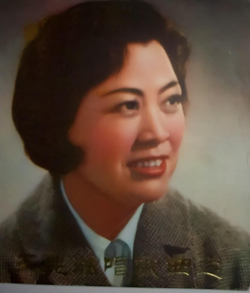 著名歌唱家王昆:与丈夫同年去世,弥留之际终于解开心结