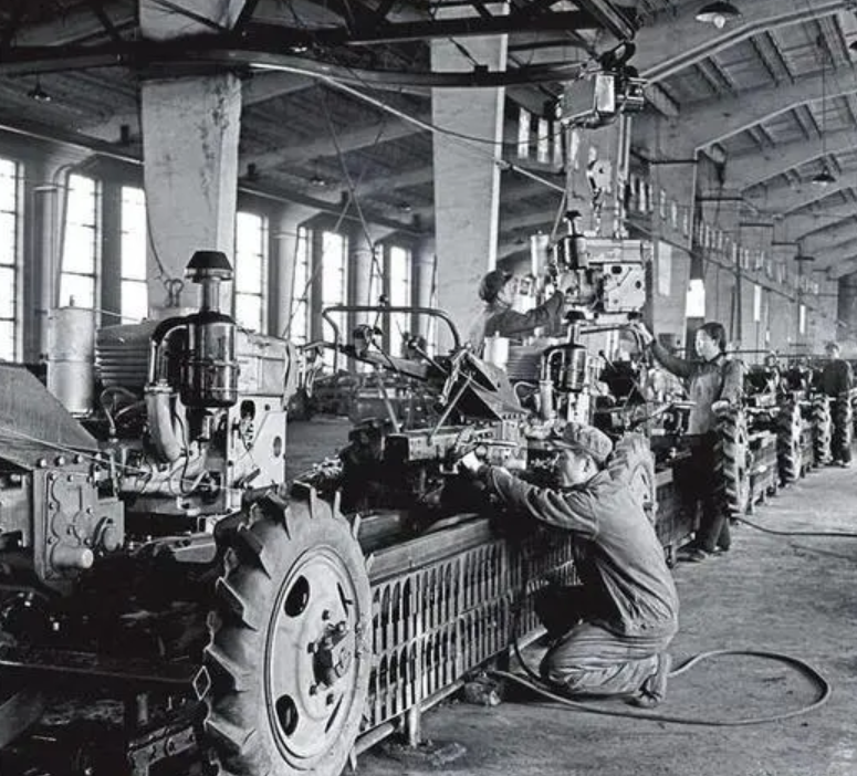 柳州首富廖荣纳:携百亿巨款潜逃,被遣返回国后,一家3口均入狱