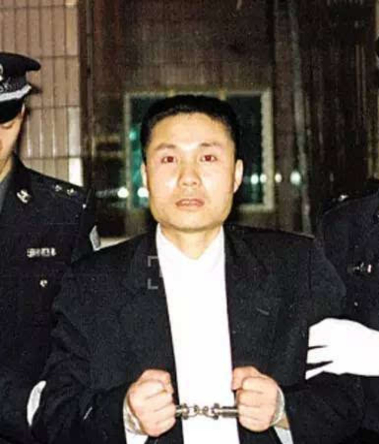 2000年湖南悍匪张君落网,宣判后,他对两个儿子说了这样一段话