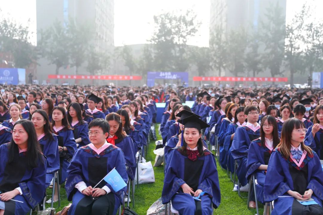 北京师范大学毕业典礼图片