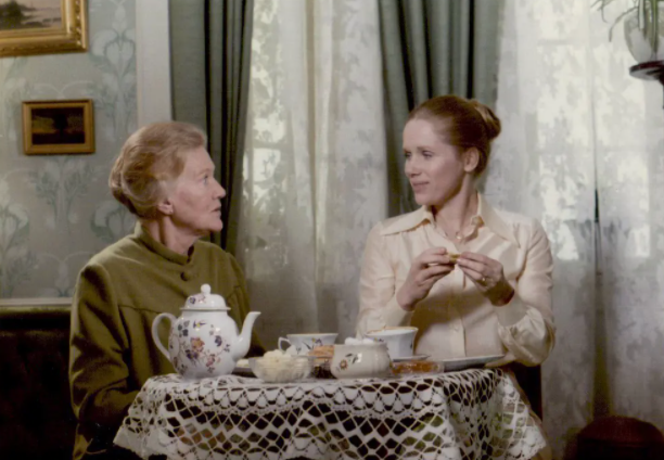 《面对面》:烧掉的是棺材里的自己,烧掉的也是备受折磨的自己