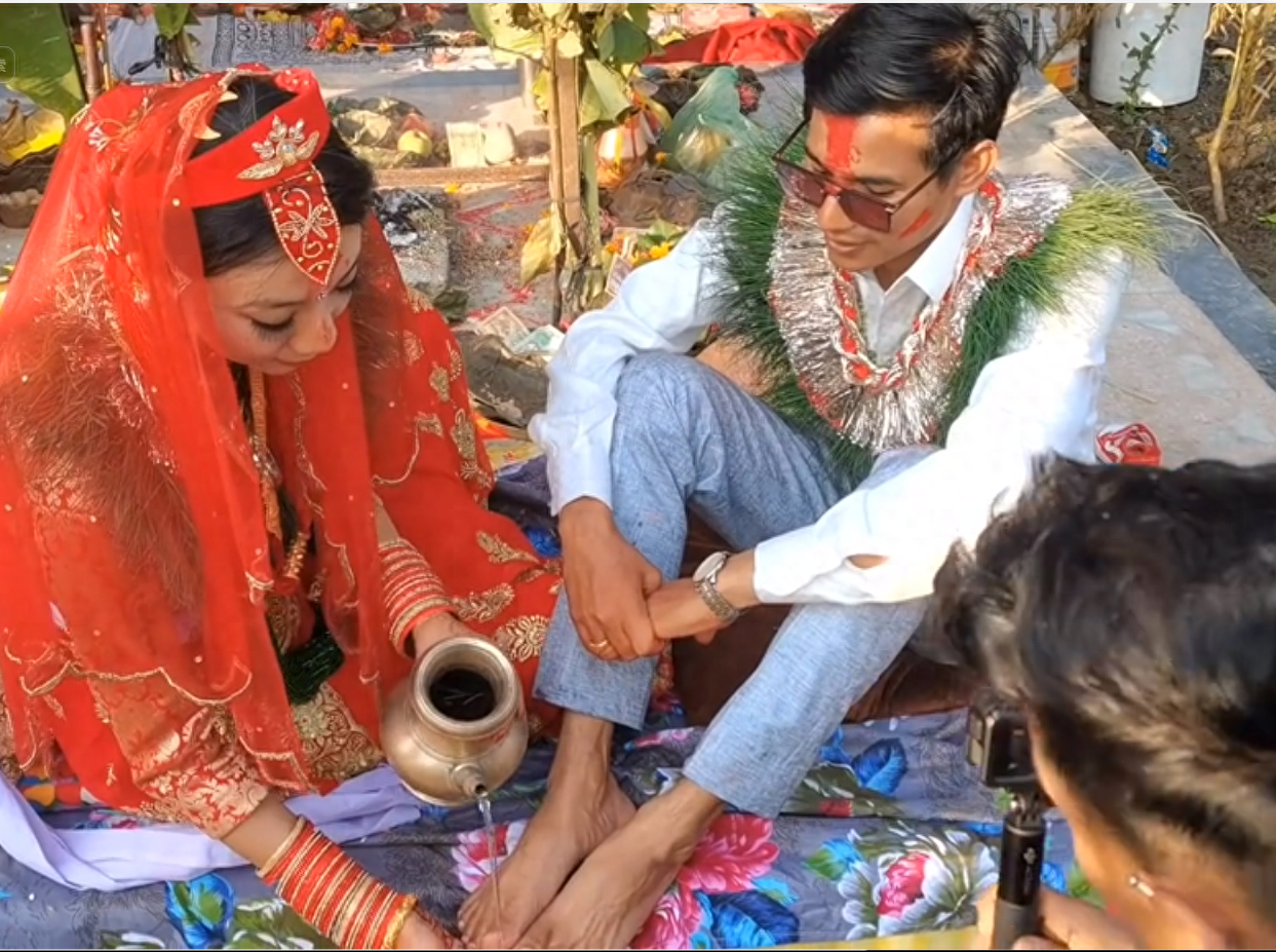 回顾浙江二婚美女远嫁尼泊尔农村丈夫小她11岁29岁就查出脑梗