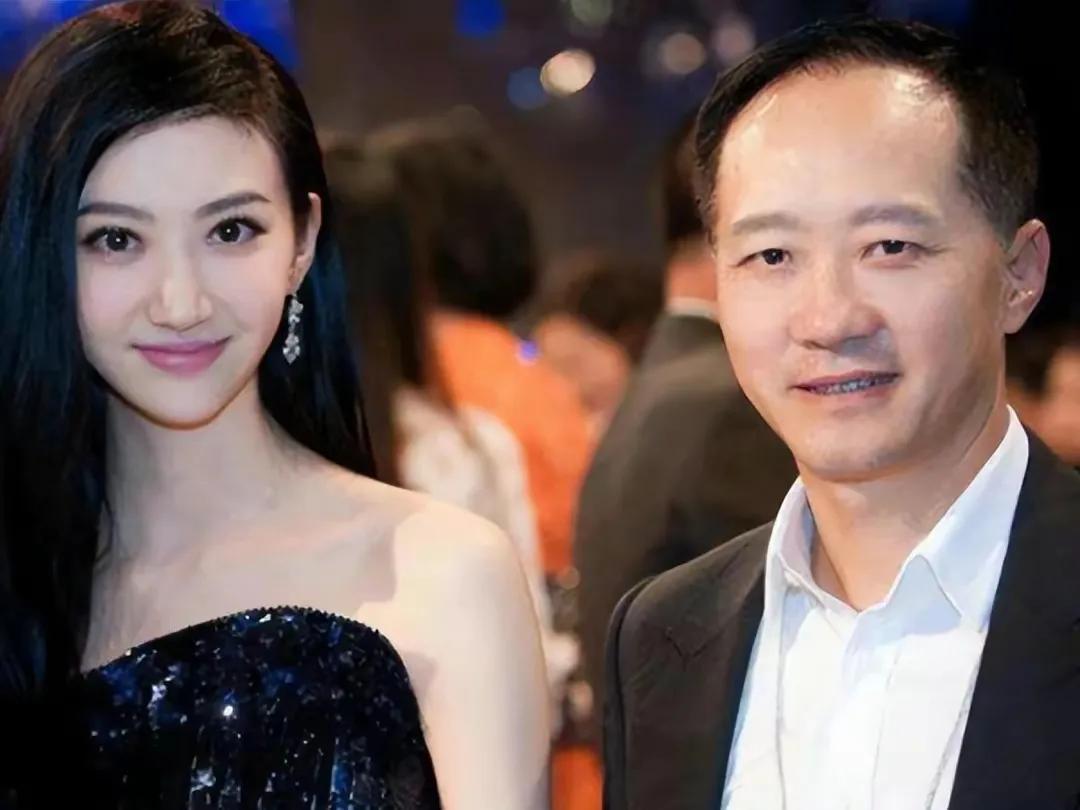 真实的景甜:幕后大佬希望她退圈,人容易忽悠,曾被处罚722万