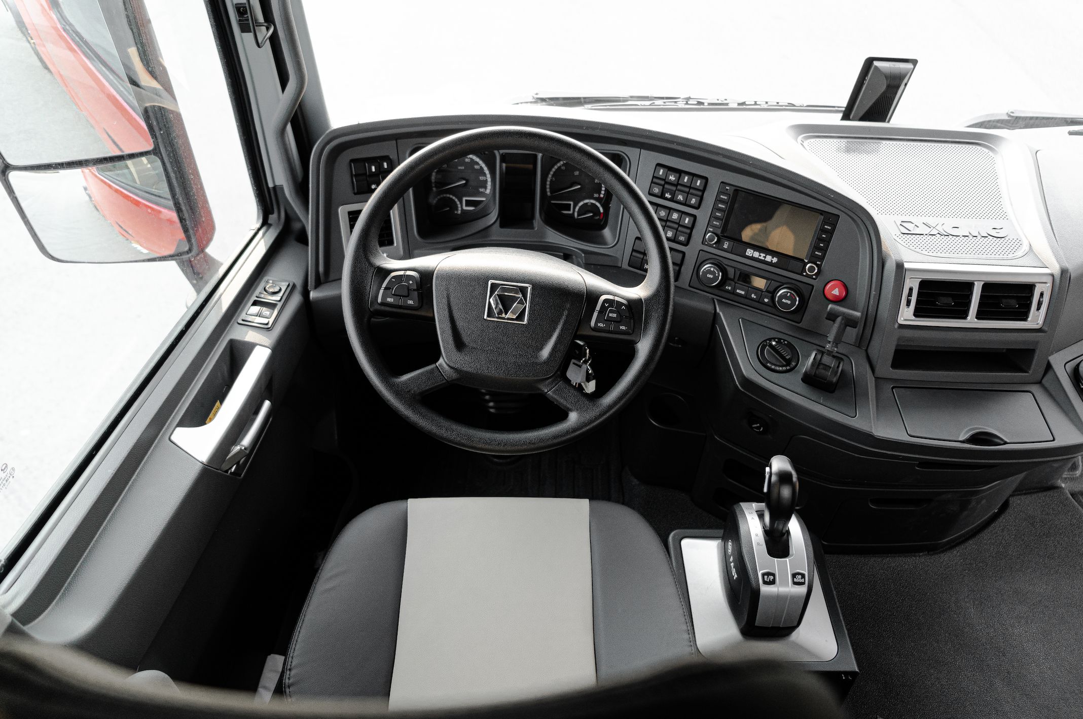 爆了!徐工智卡成网红车,实力圈粉百万级卡车达人!