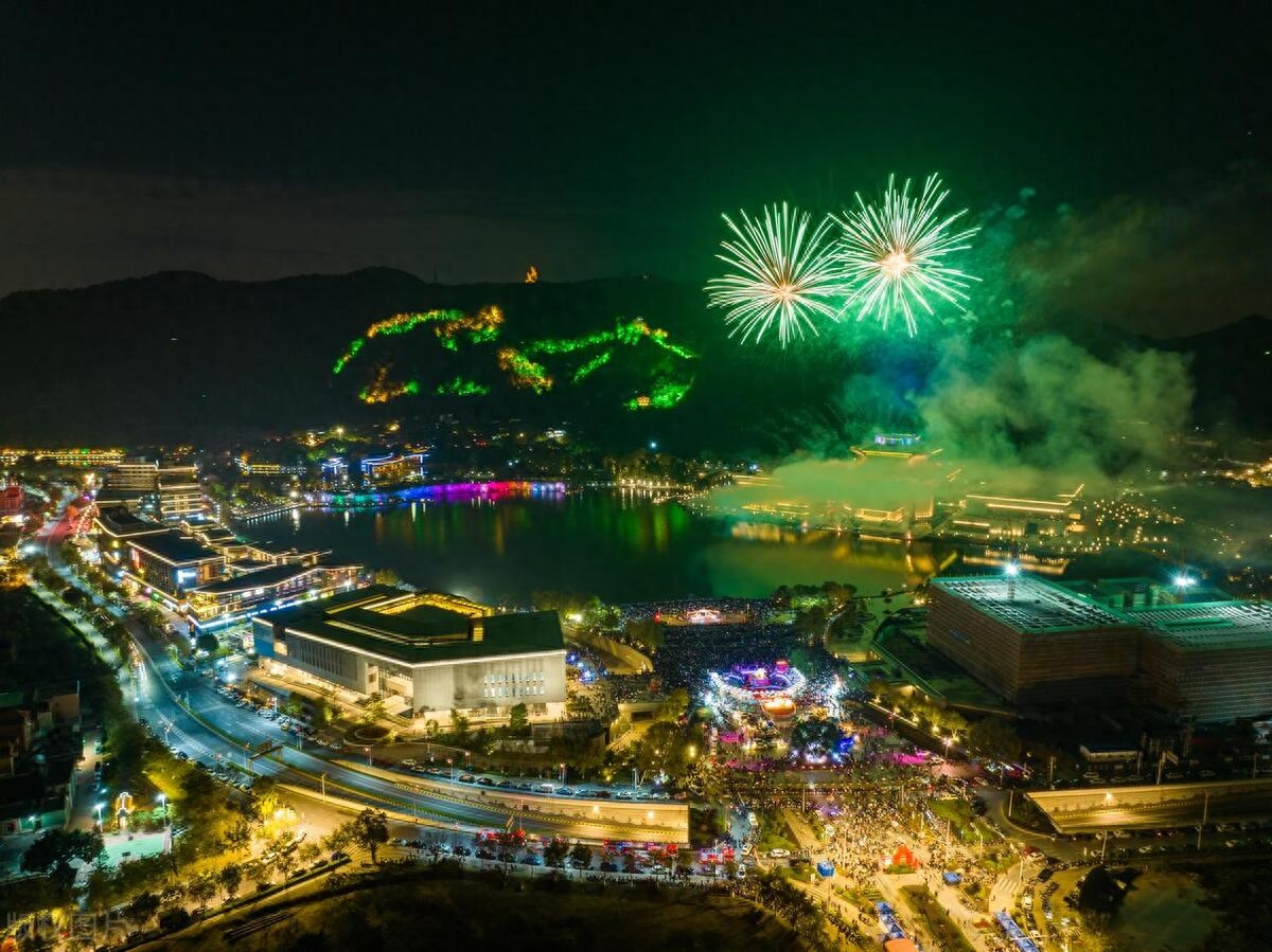 美丽中国之广东西樵山美景篇