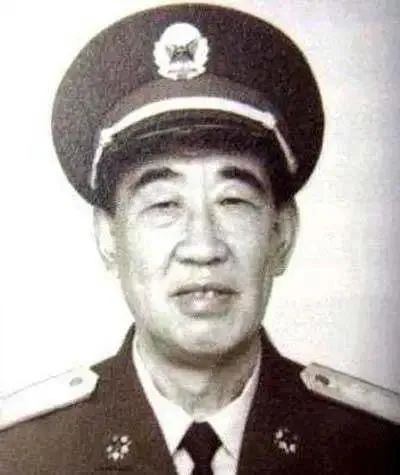 红船时讯丨中央警卫局原局长杨德中上将逝世