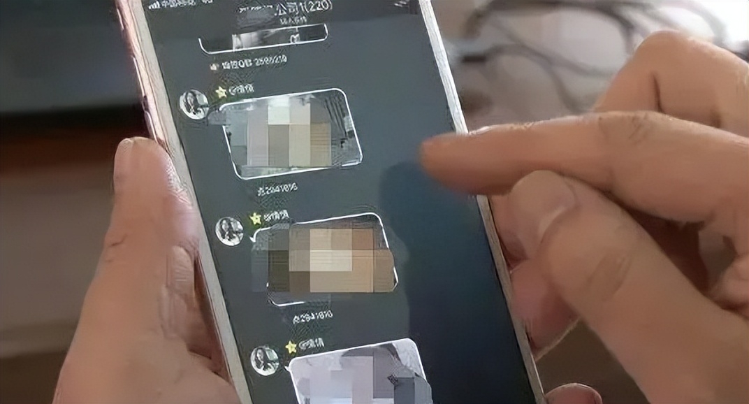 纪实男子发现妻子手机里私密照片证实后果断离婚